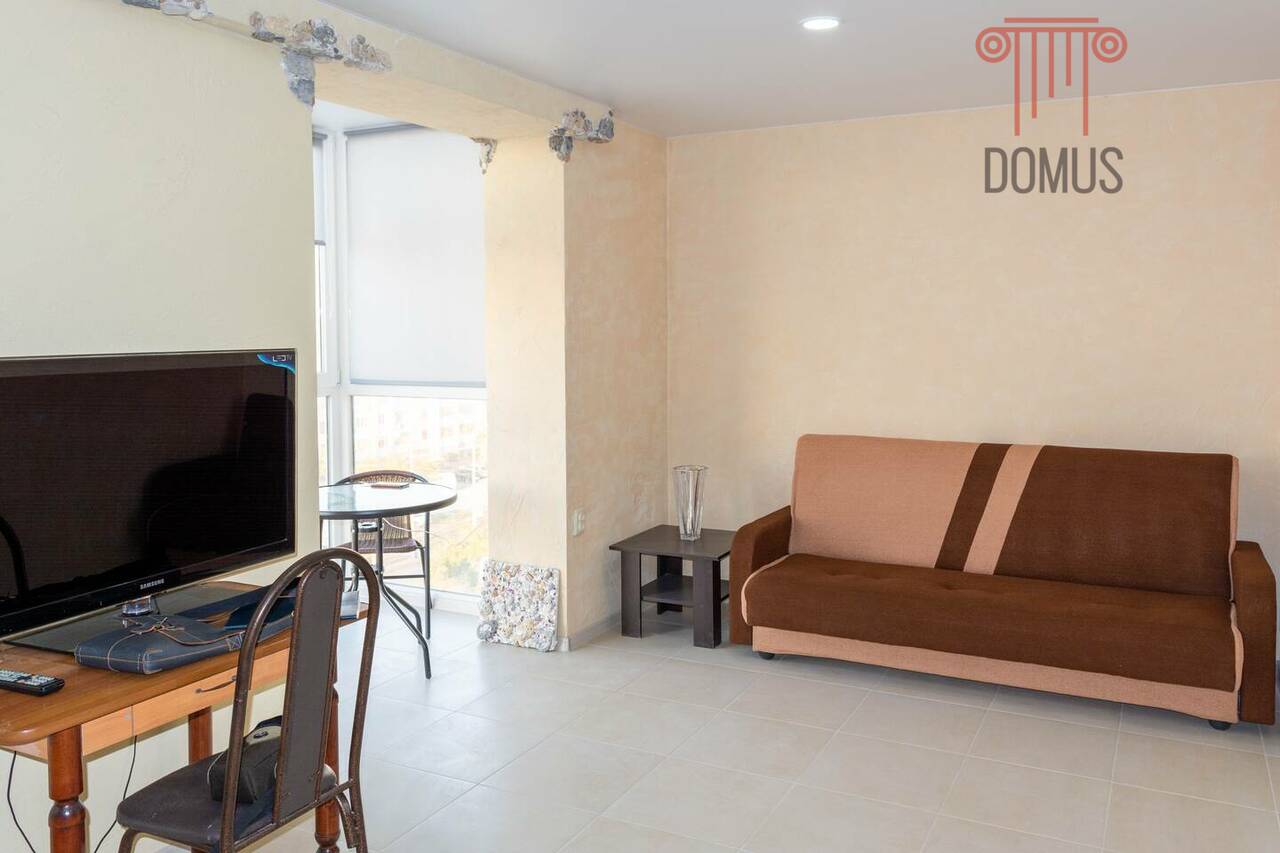 Квартира на продажу в Евпаторие, улица 9 Мая, 55Б фото №1