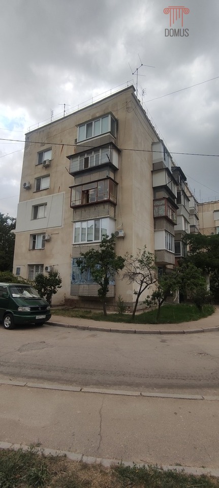 Квартира на продажу в Севастополе, улица Генерала Лебедя, 18 фото №2