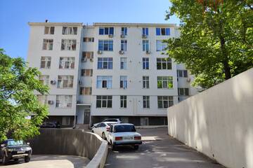 2-к квартира, 58 м², 1/5 эт.