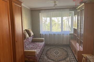 Комната, (всего 5 ком.), 17 м², 4/5 эт.